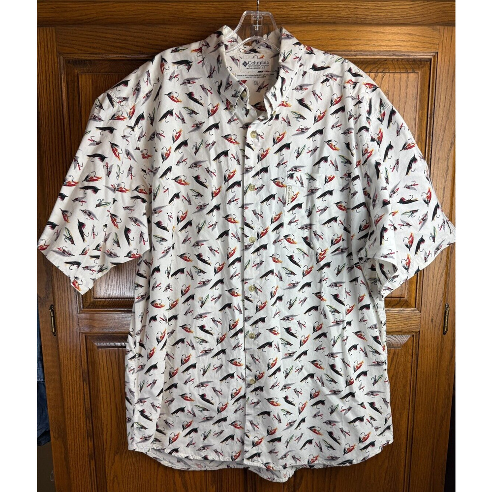 Columbia Men’s White Shirt Fly Fishing Lures Print XXL Button Up Short Sleeve